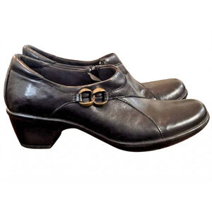 Clarks Women's Size 6.5 M Black Leather Side Zip Block Heel Ankle Booties Maye